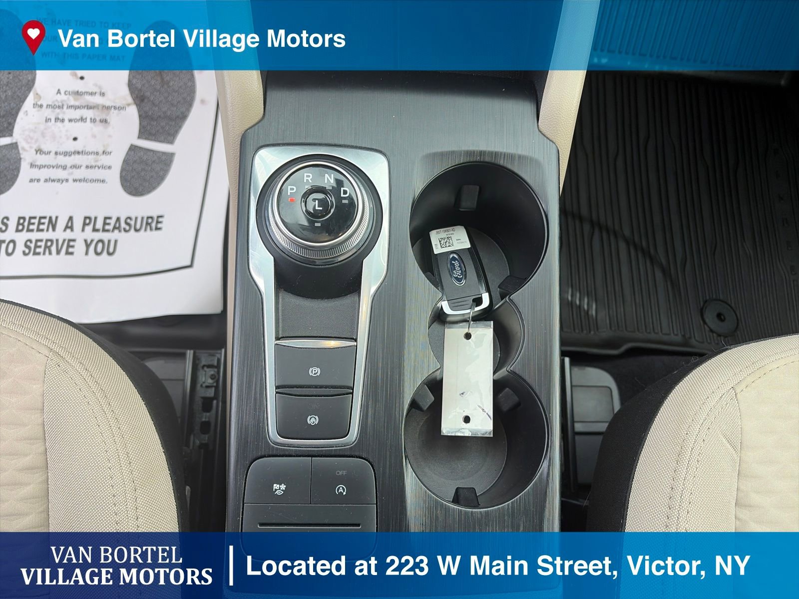 Used 2022 Ford Escape SE w/ Cold Weather Package image 22