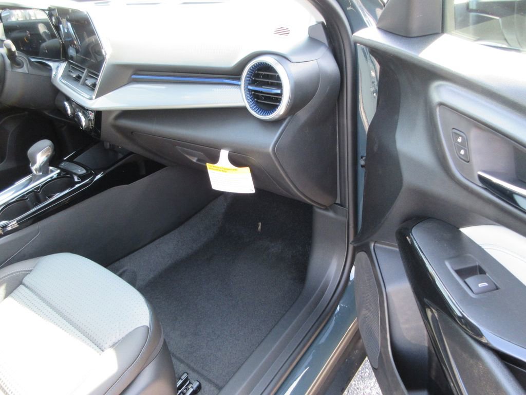New 2026 Chevrolet Trax LT FWD image 18