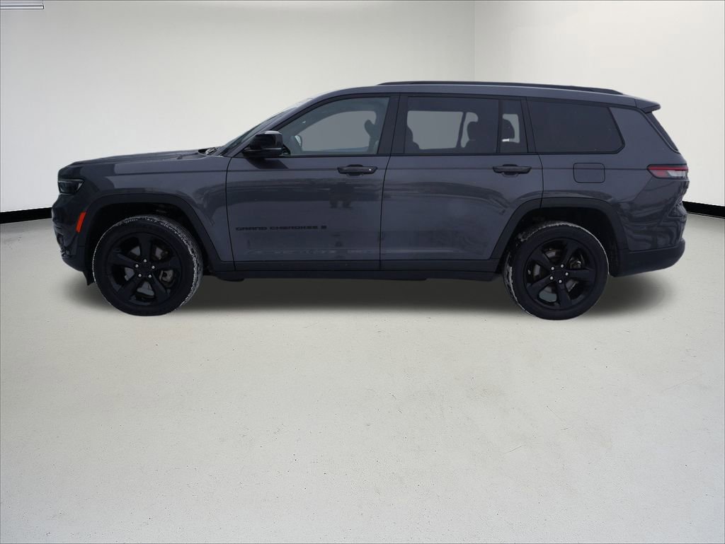 Used 2023 Jeep Grand Cherokee L Altitude image 2
