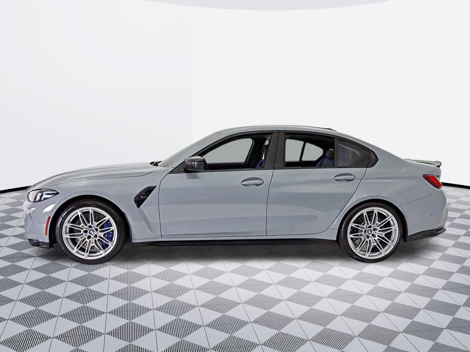 Used 2025 BMW M3 Competition w/ Executive Package AWD/4WD image 3