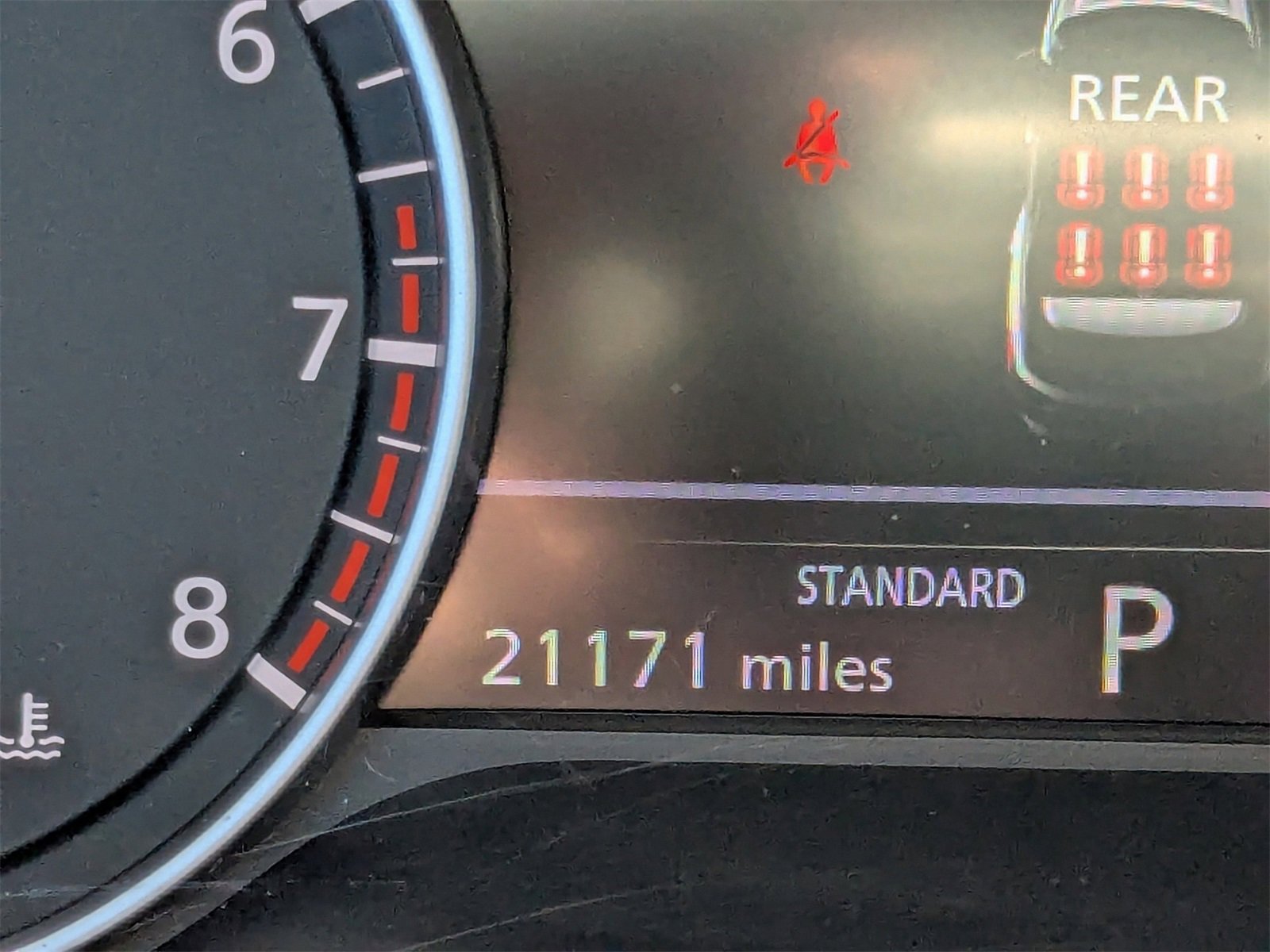 Used 2025 Nissan Pathfinder SV image 32