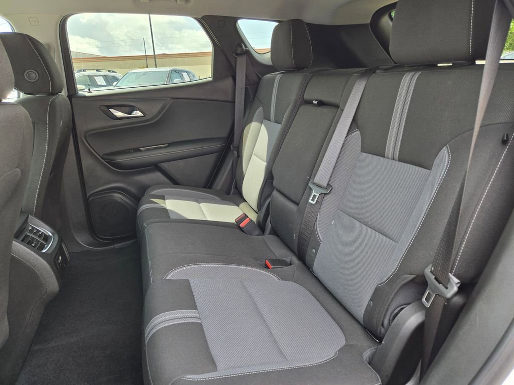Used 2025 Chevrolet Blazer LT image 25
