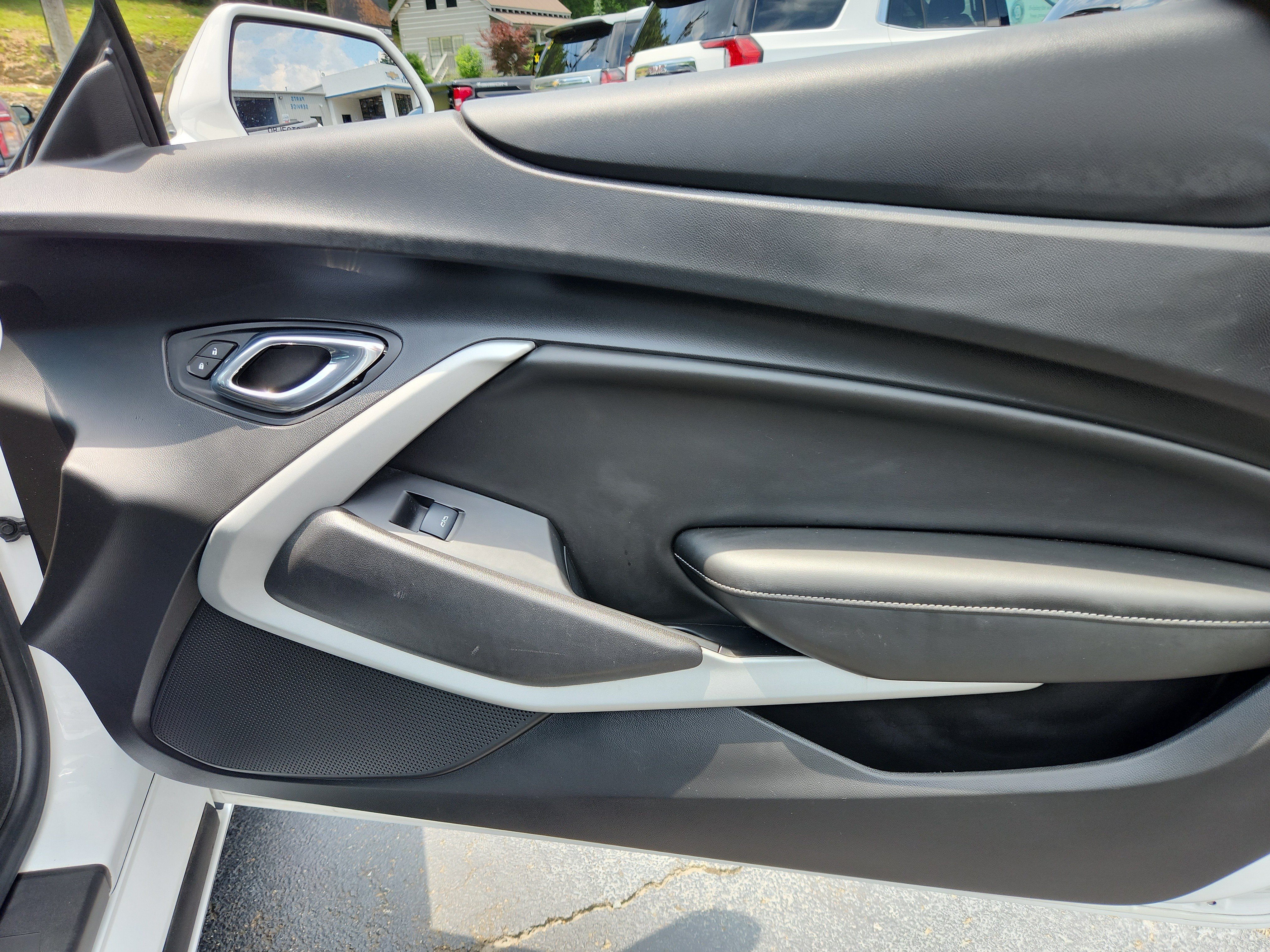 Used 2017 Chevrolet Camaro SS RWD image 36