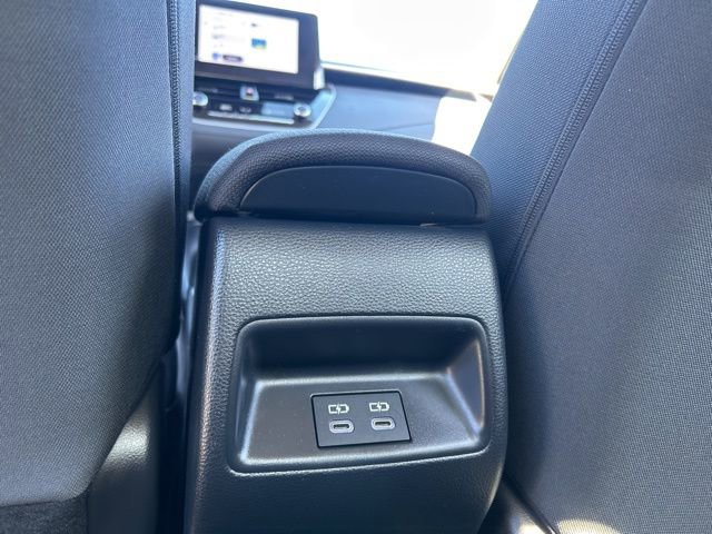Used 2024 Toyota Corolla LE AWD/4WD image 25