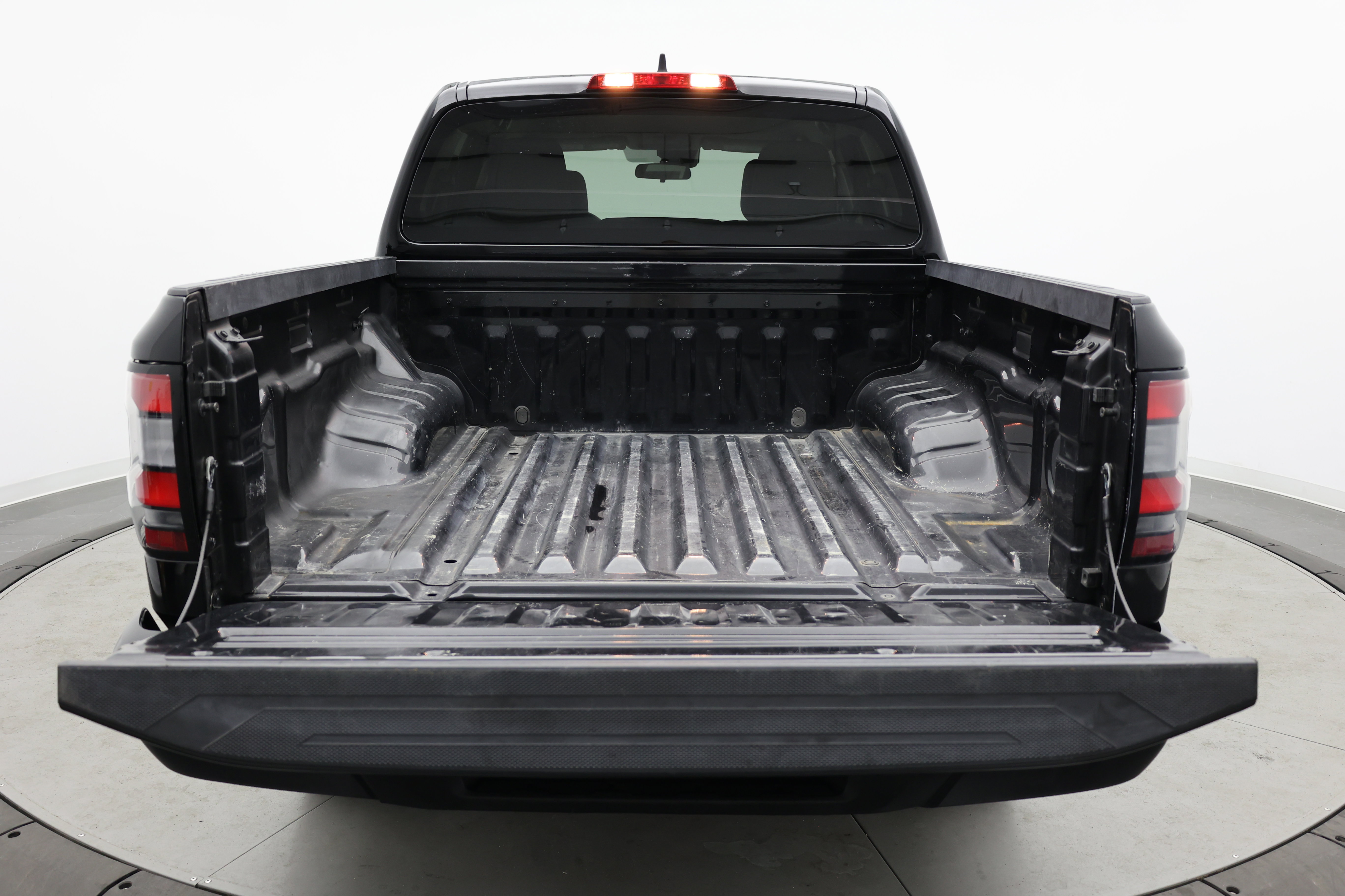 Used 2022 Nissan Frontier S w/ Technology Package AWD/4WD image 36