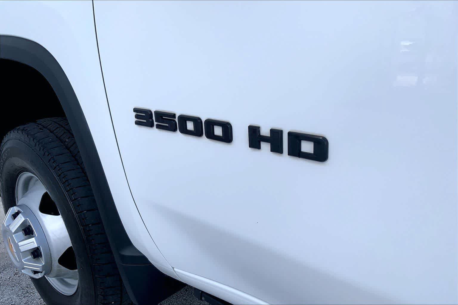 Used 2024 Chevrolet Silverado 3500 W/T w/ WT Convenience Package AWD/4WD image 7