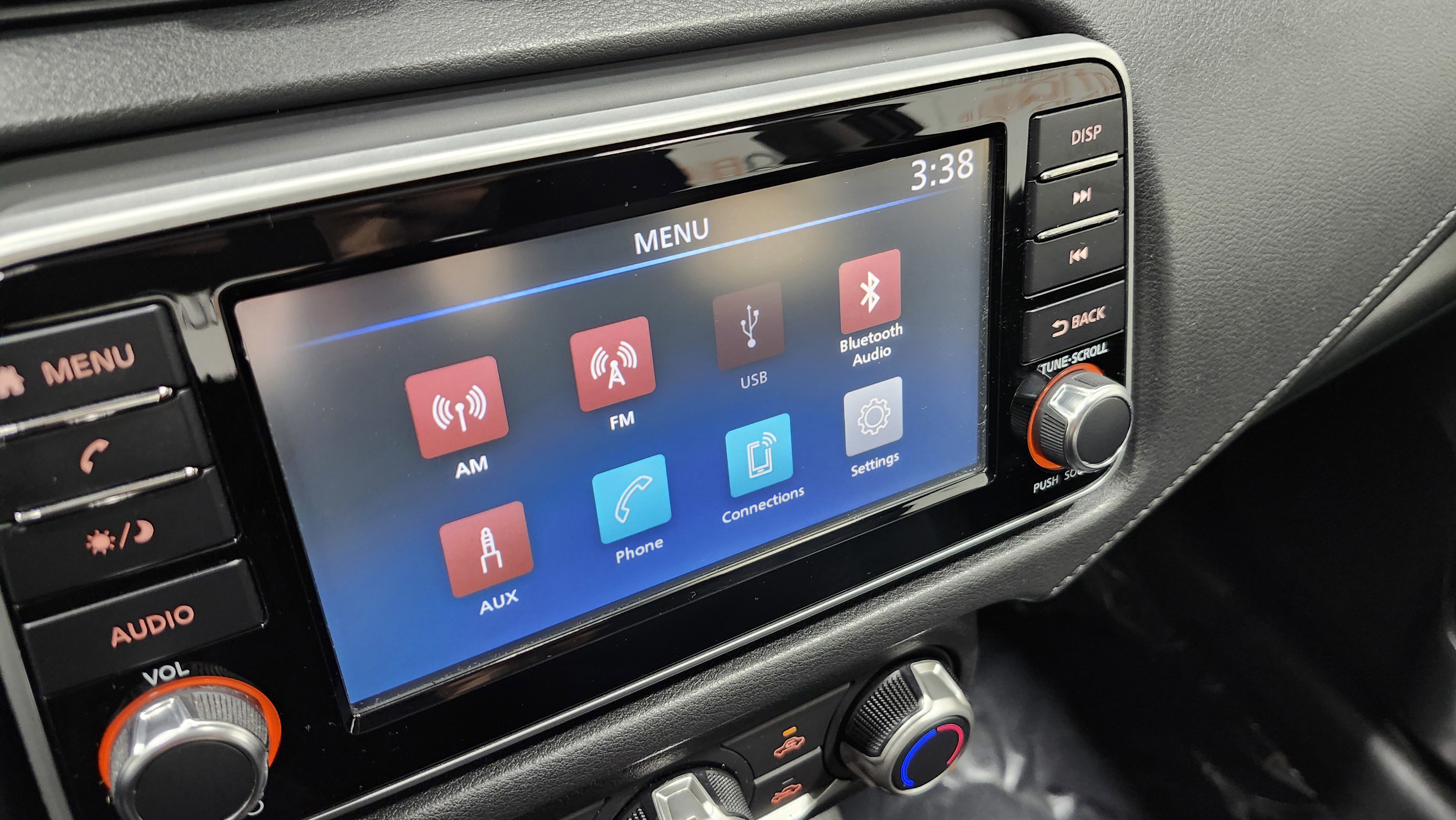 Used 2020 Nissan Versa S image 4