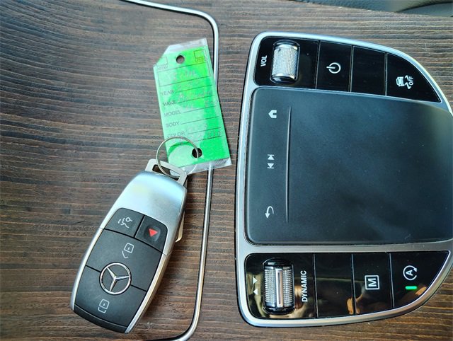 Used 2020 Mercedes-Benz GLC 300 GLC 300 image 28