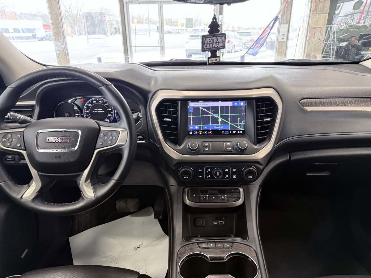 Used 2023 GMC Acadia Denali w/ Denali Ultimate Package AWD/4WD image 43