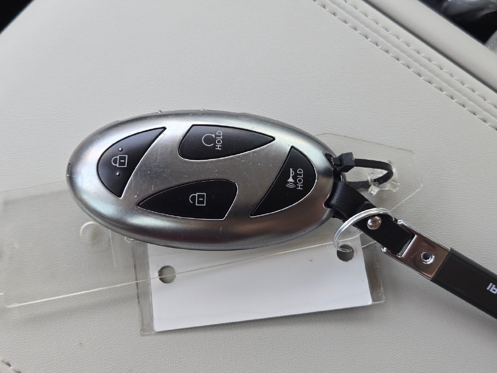 Used 2024 Hyundai Santa Fe Calligraphy FWD image 28