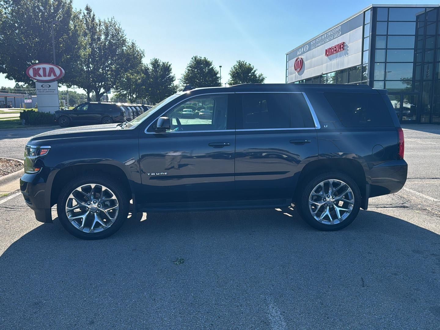 Used 2018 Chevrolet Tahoe LT AWD/4WD image 4