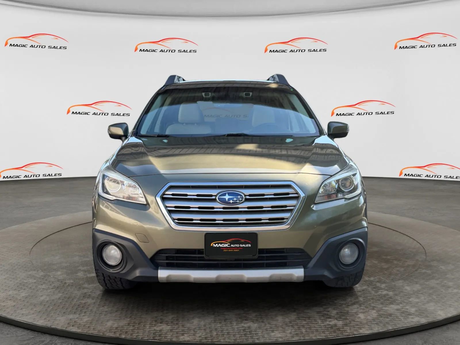 Used 2017 Subaru Outback 2.5i Limited AWD/4WD image 3