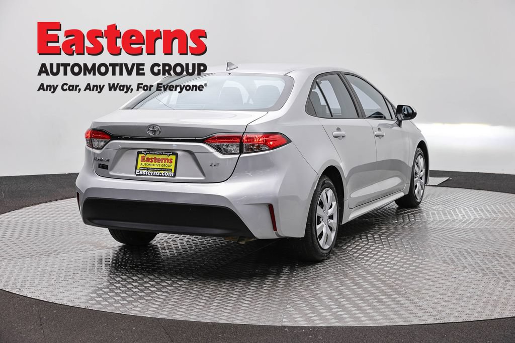 Used 2024 Toyota Corolla LE FWD image 5