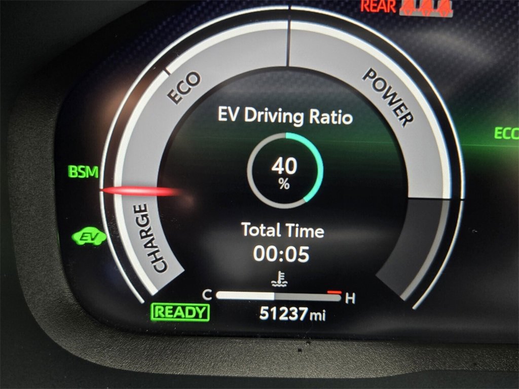 Used 2024 Toyota RAV4 Limited image 25