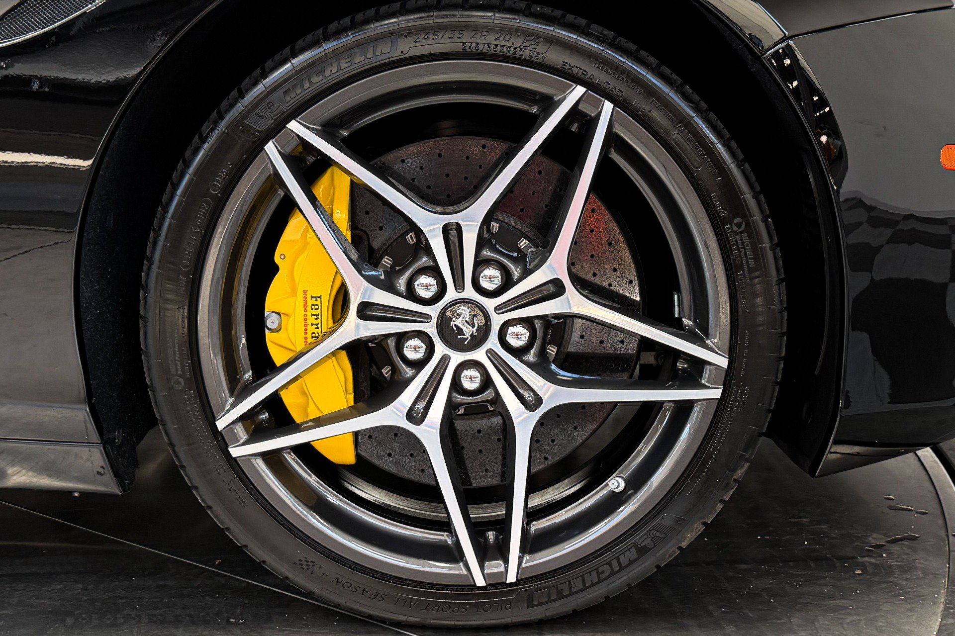 Used 2016 Ferrari California T RWD image 24