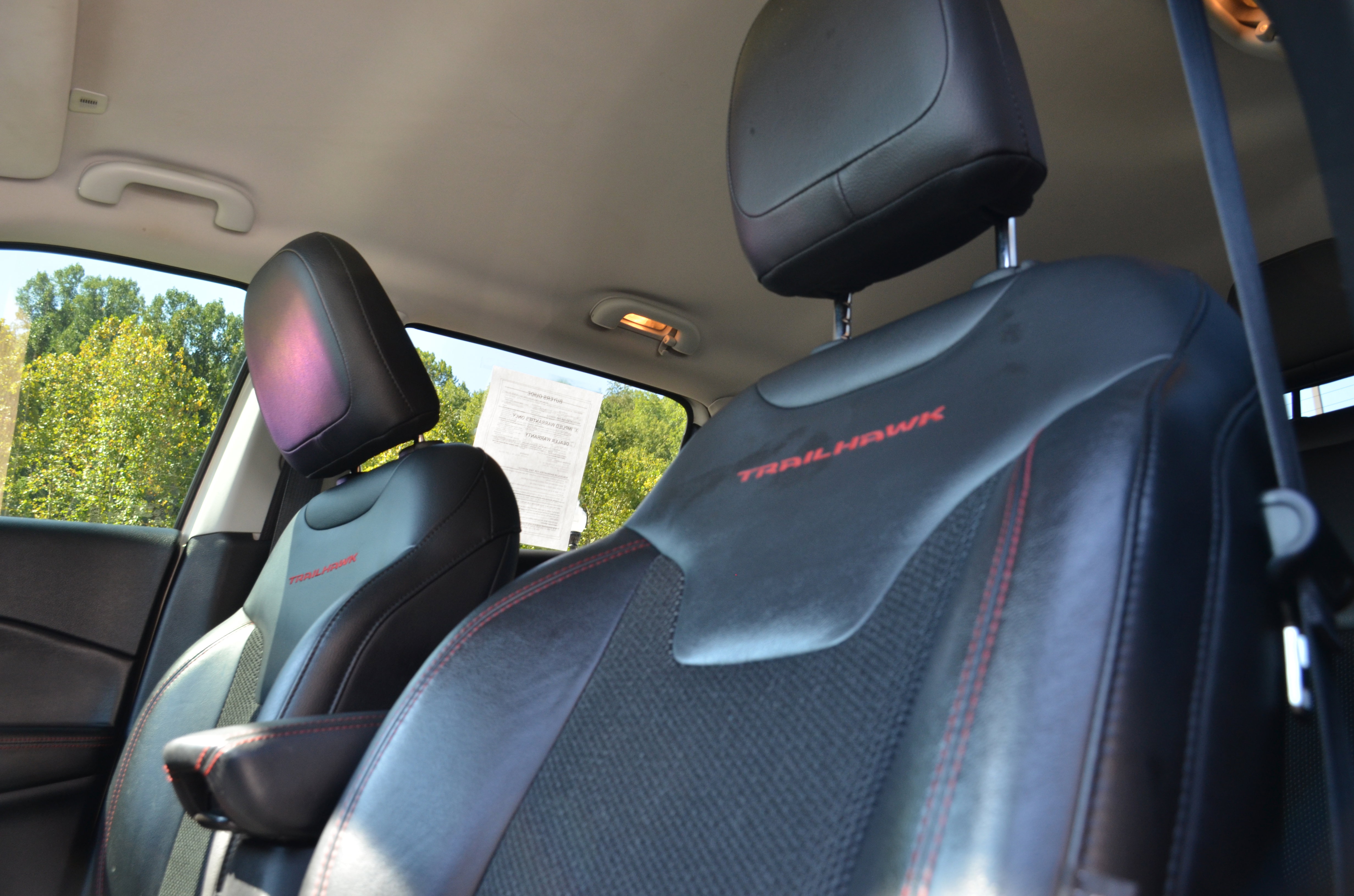 Used 2018 Jeep Compass Trailhawk w/ Navigation Group image 16