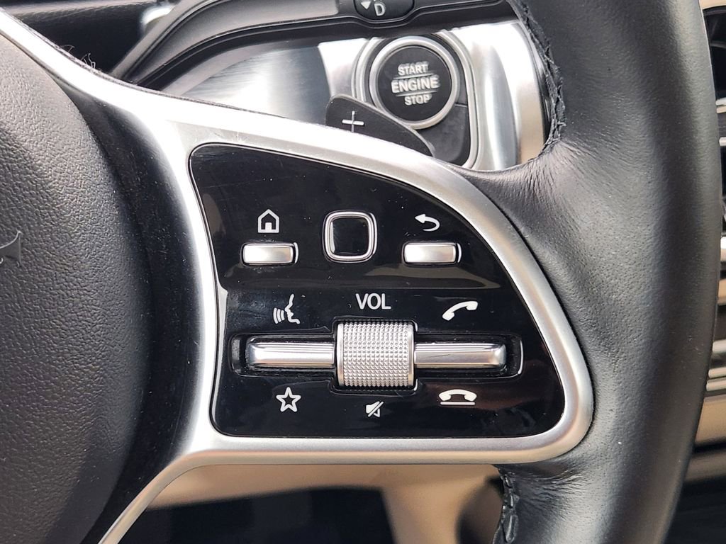 Used 2021 Mercedes-Benz GLB 250 4MATIC image 33