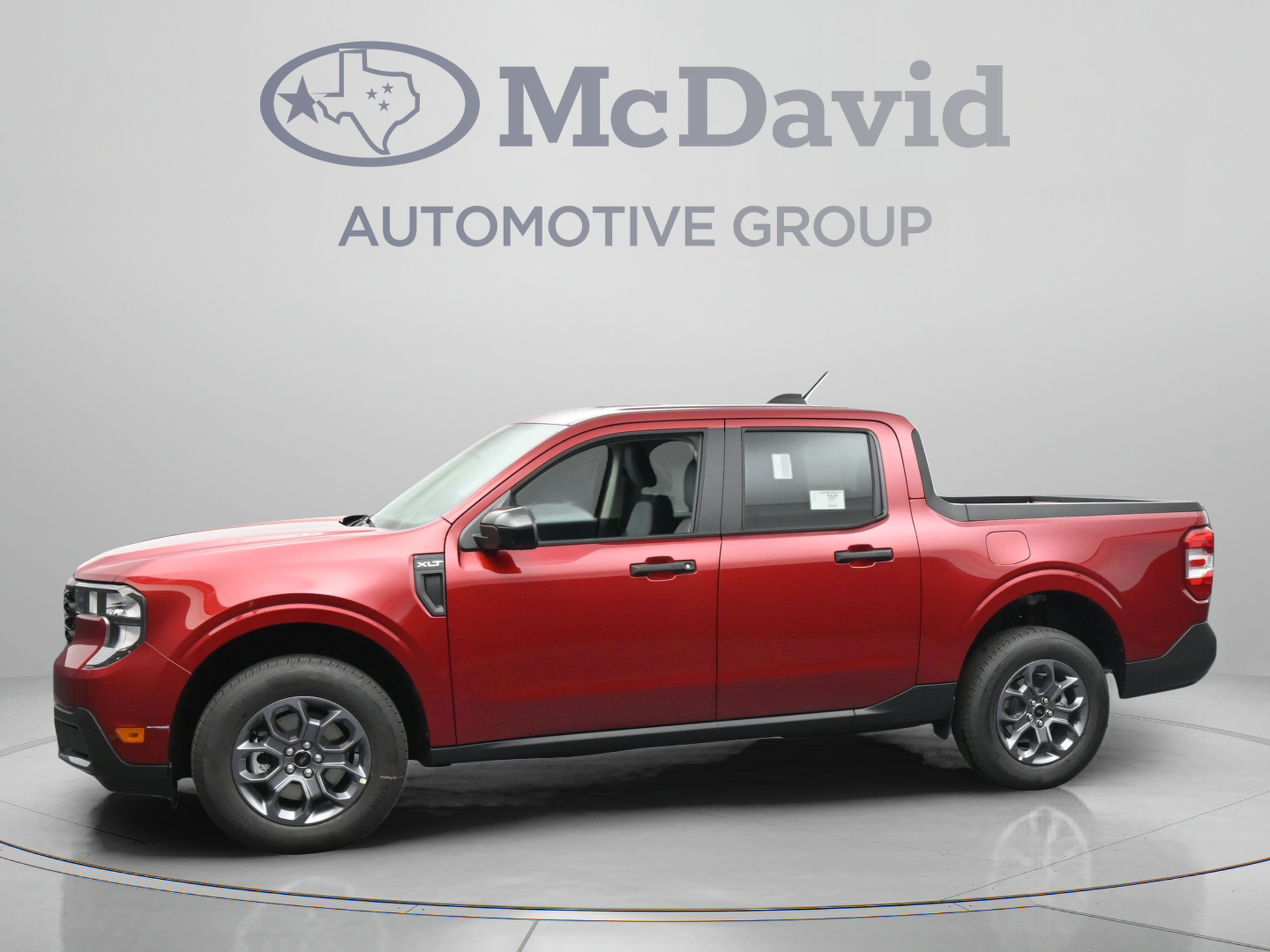 New 2026 Ford Maverick XLT w/ XLT Luxury Package FWD image 5