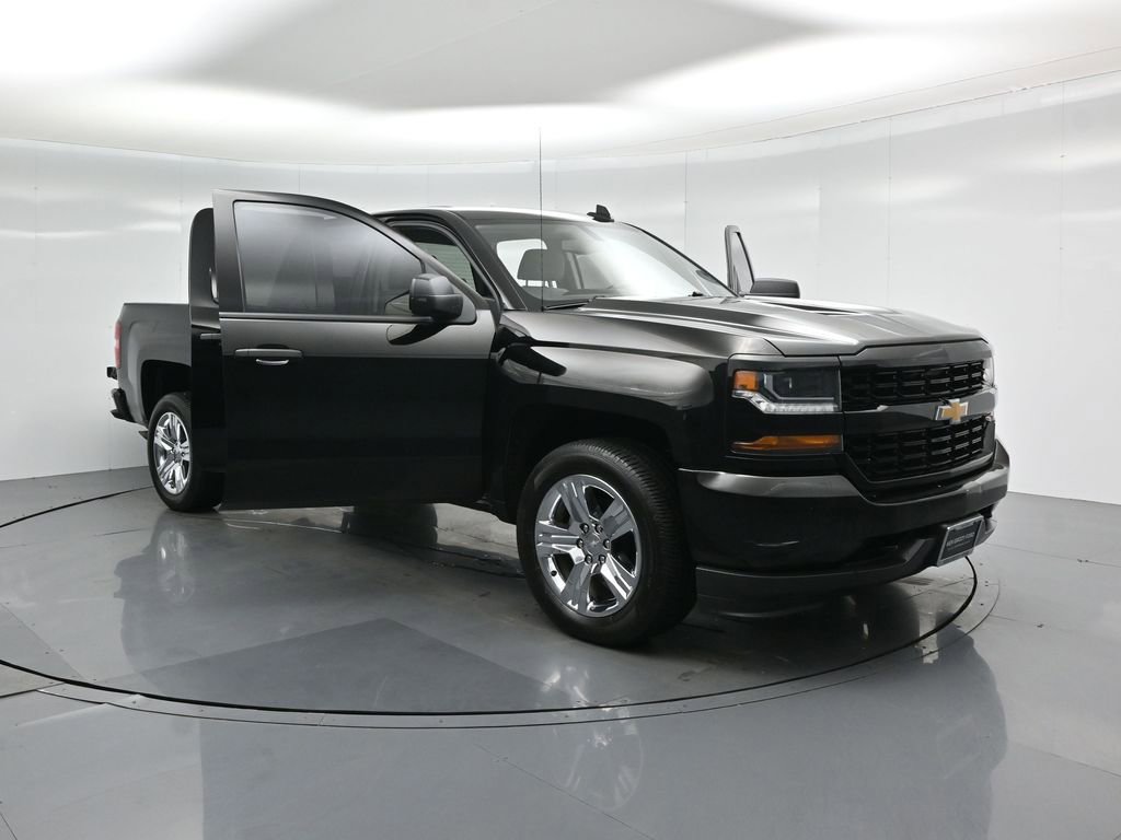 Used 2018 Chevrolet Silverado 1500 Custom w/ Custom Value Package image 26