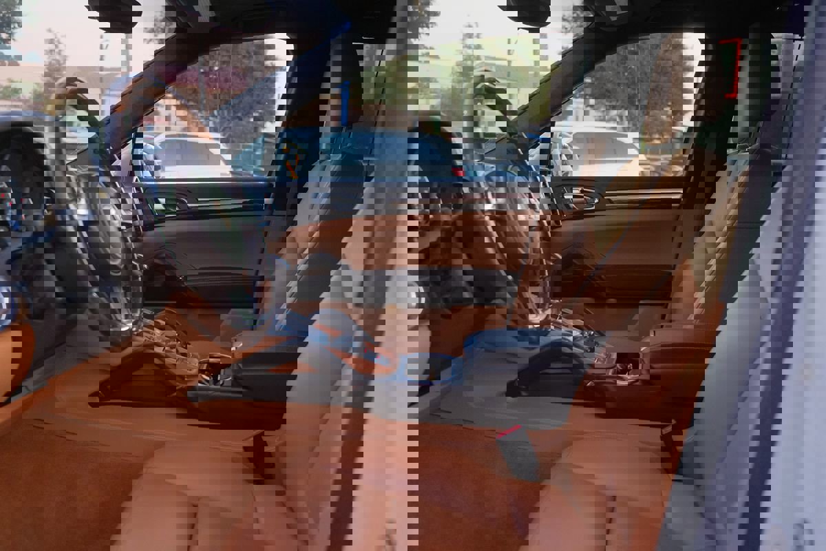 Used 2014 Porsche Cayenne GTS image 13