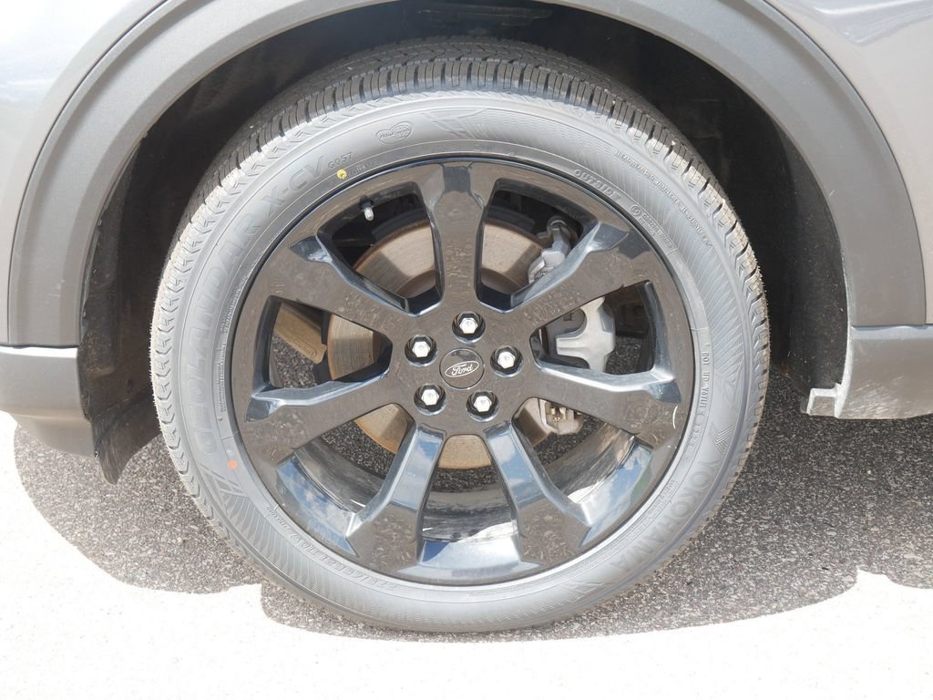 Certified 2024 Ford Explorer ST-Line w/ Class IV Trailer Tow Package AWD/4WD image 8