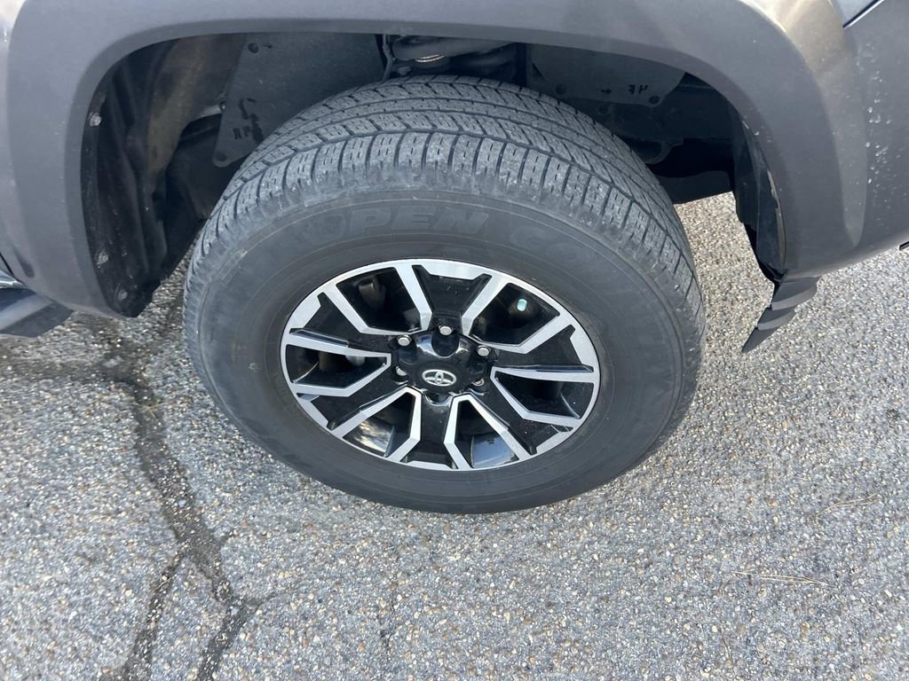 Certified 2023 Toyota Tacoma TRD Sport image 11