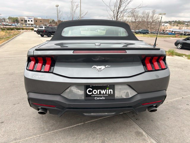 Used 2025 Ford Mustang Premium RWD image 9