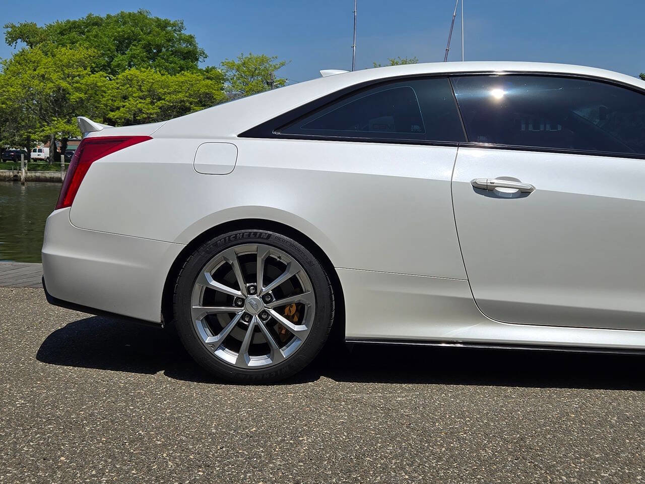 Used 2016 Cadillac ATS V Coupe w/ Carbon Fiber Package RWD image 25