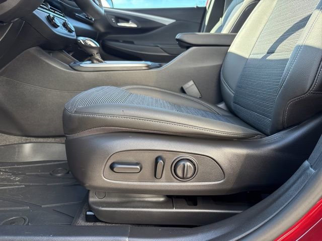 Certified 2025 Buick Envista Preferred w/ Convenience I Package image 27