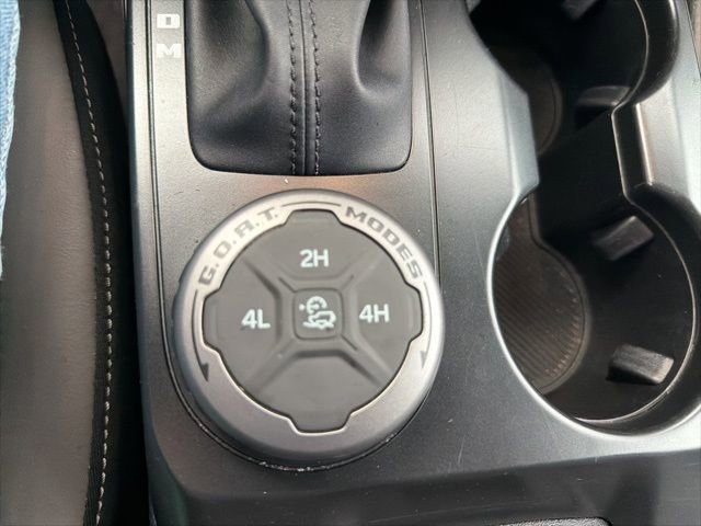 Used 2025 Ford Bronco Outer Banks image 9