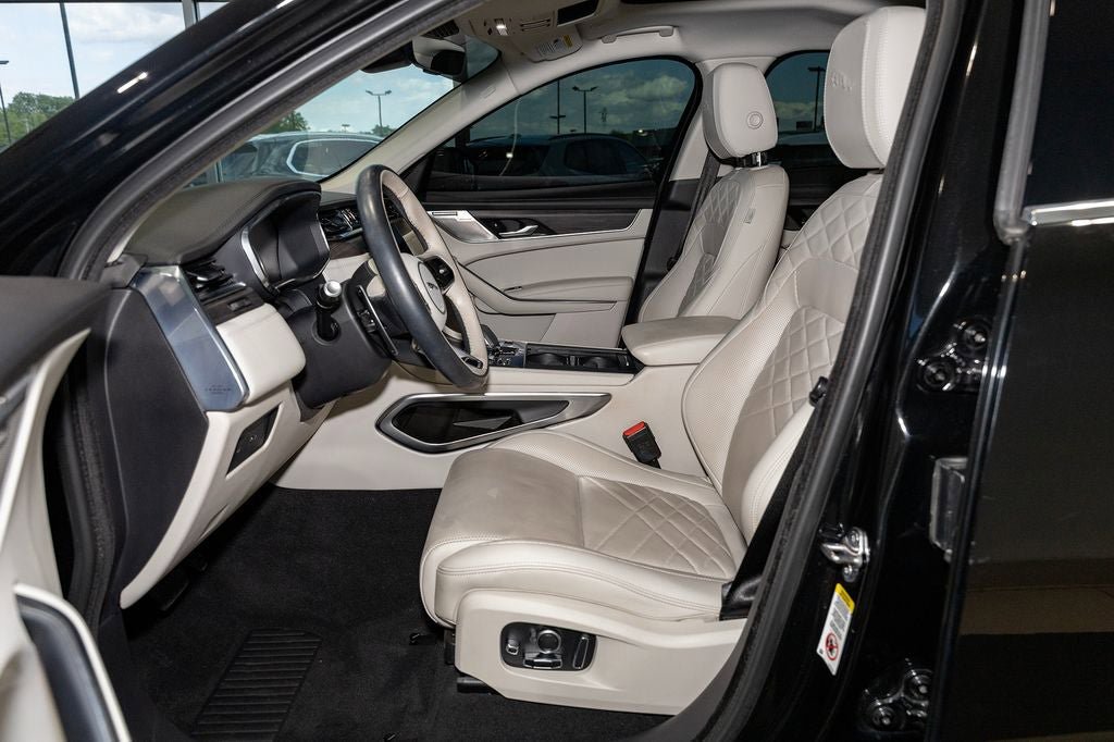 Used 2022 Jaguar F-PACE S AWD/4WD image 15