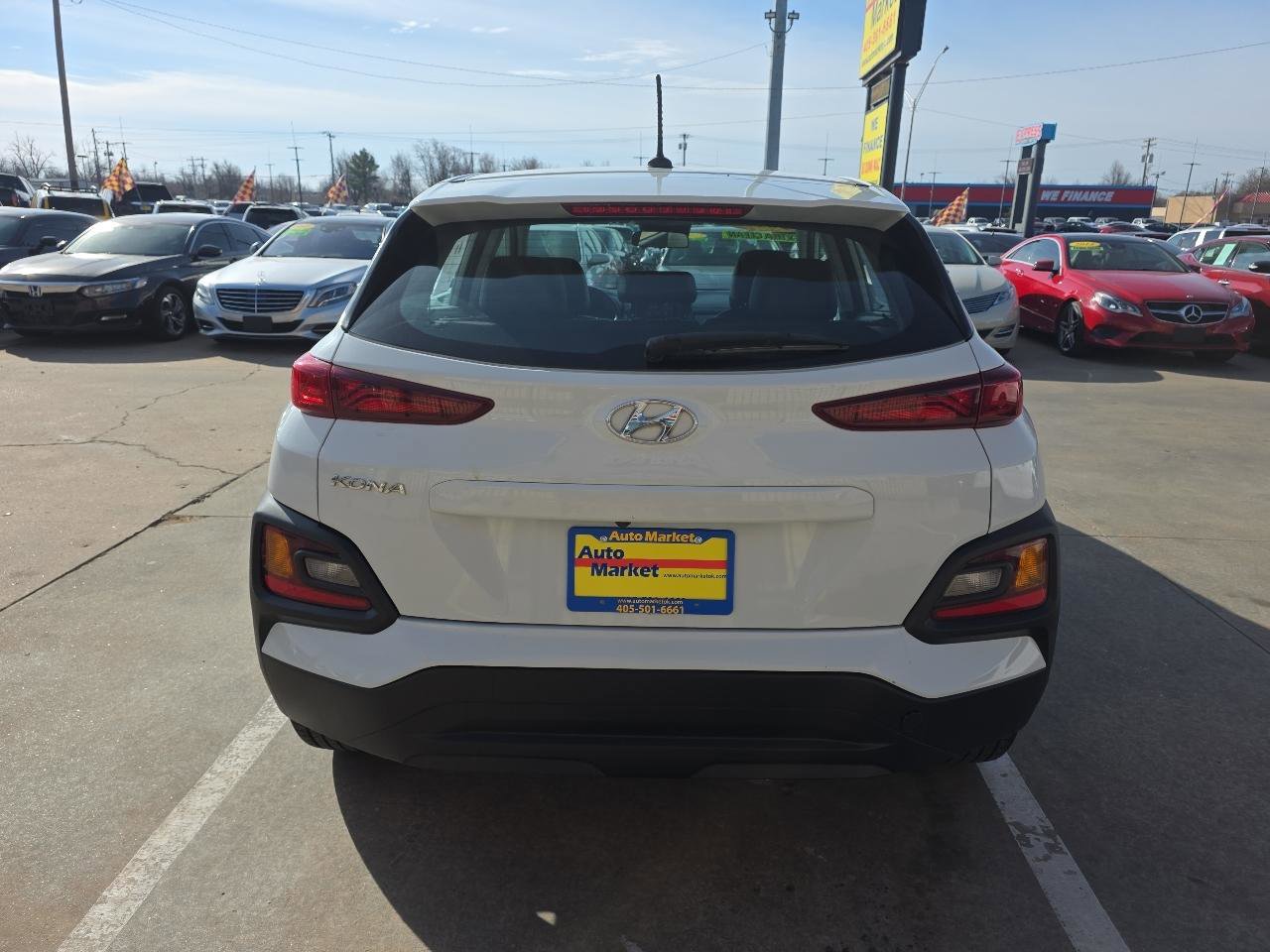 Used 2019 Hyundai Kona SE image 6
