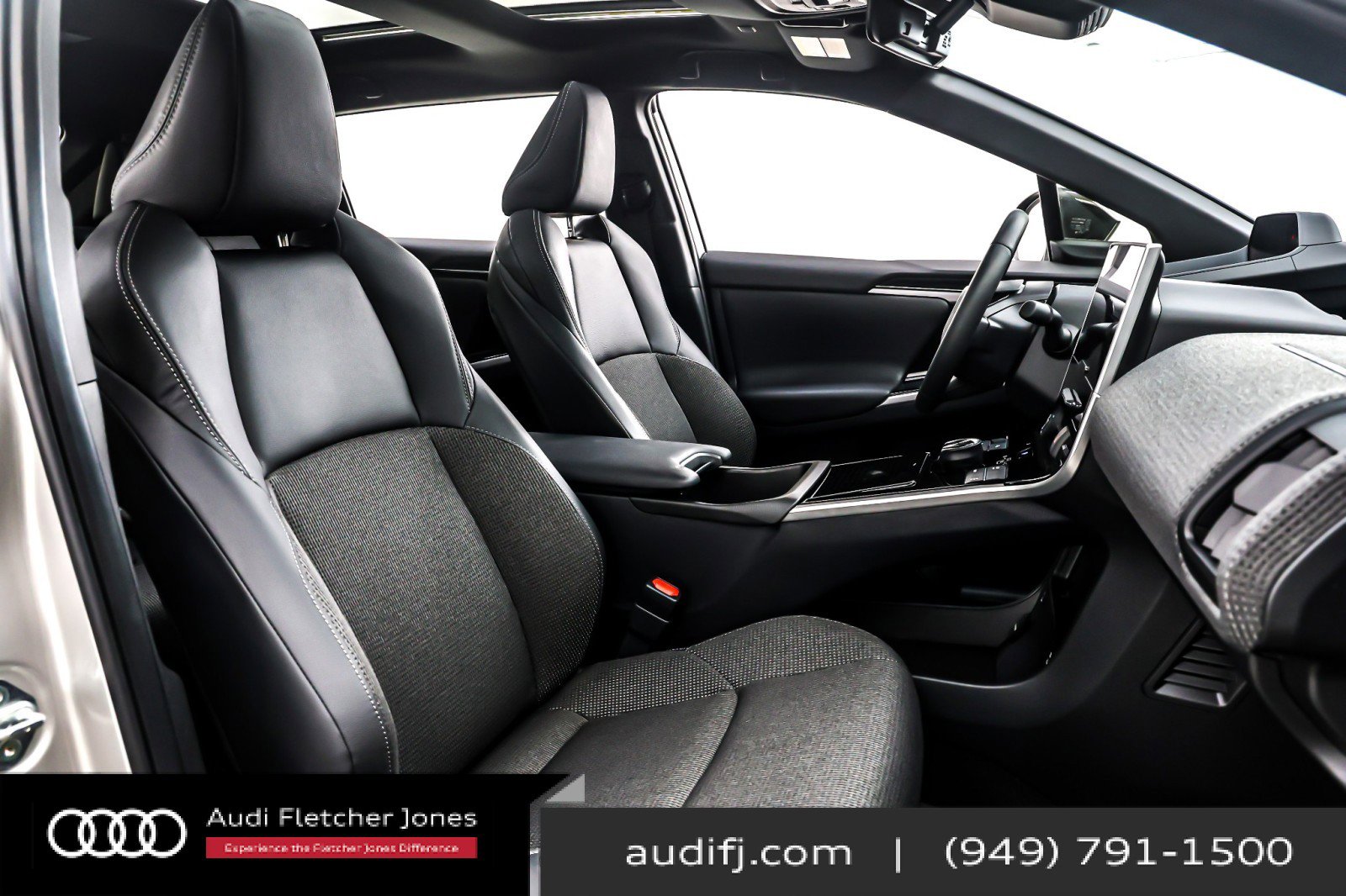 Used 2024 Toyota bZ4X FWD image 7