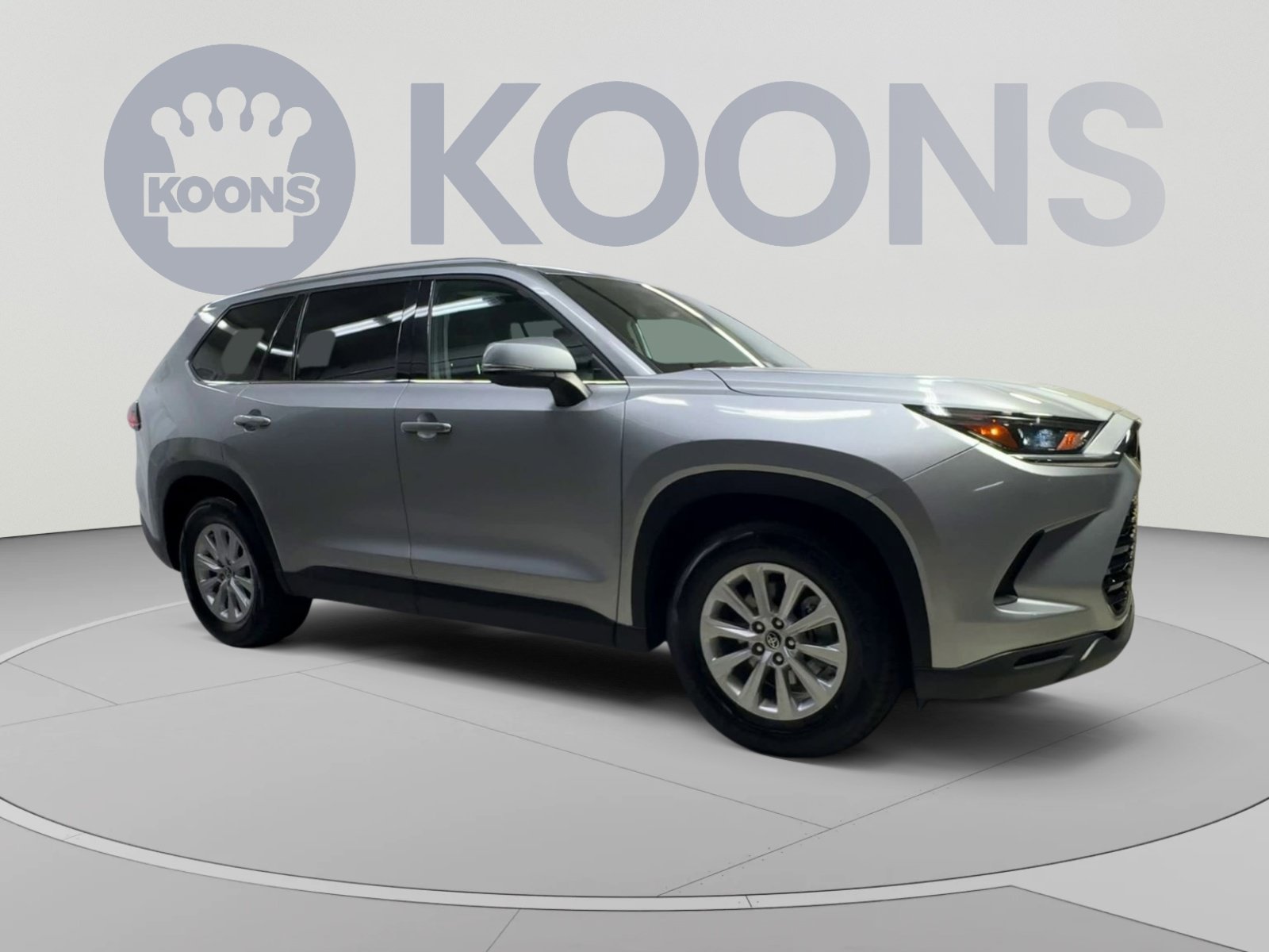 Used 2025 Toyota Grand Highlander FWD image 2