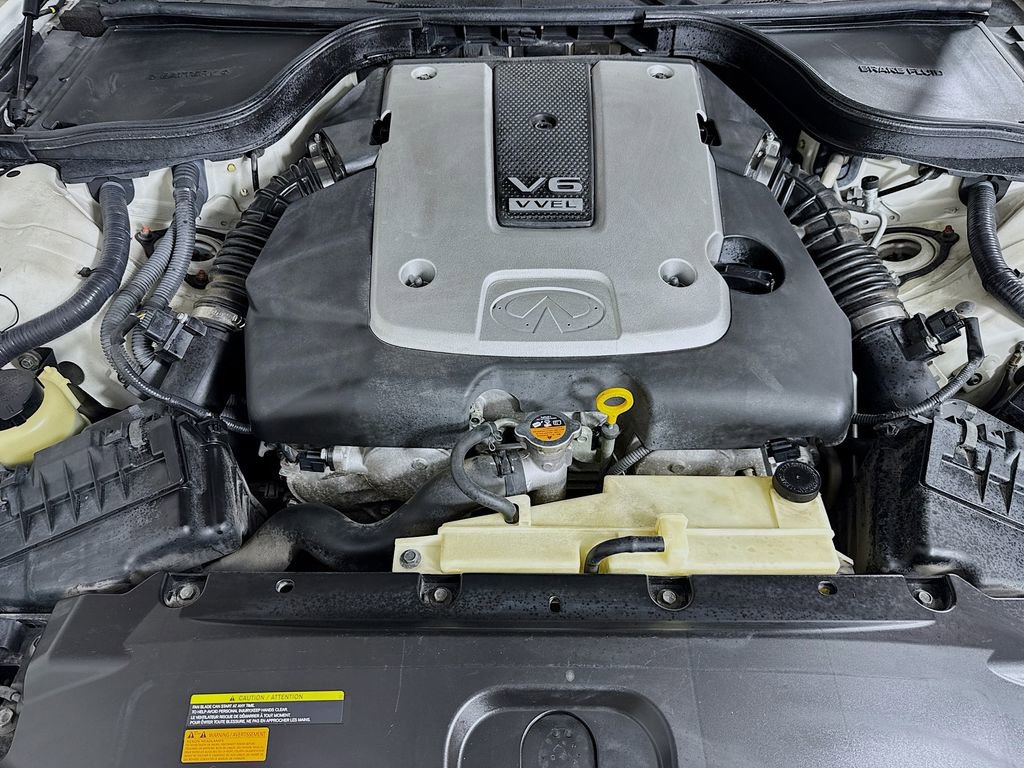 Used 2011 INFINITI G37 Convertible w/ Premium Pkg RWD image 37