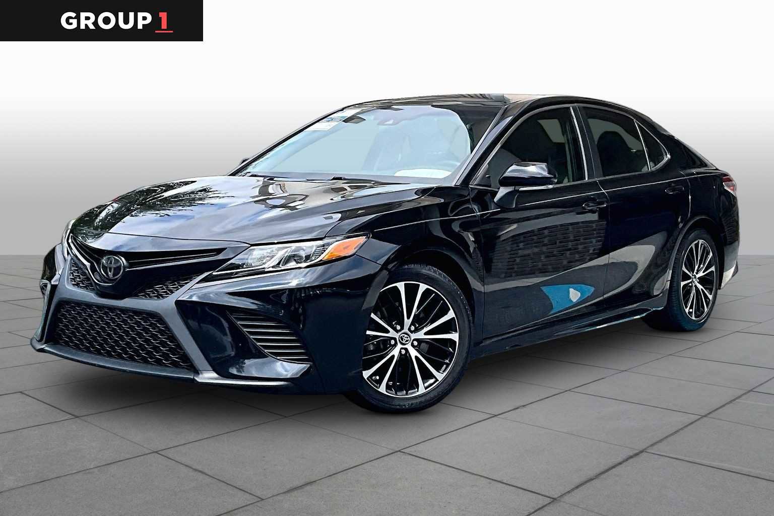 Used 2018 Toyota Camry SE w/ Convenience Package