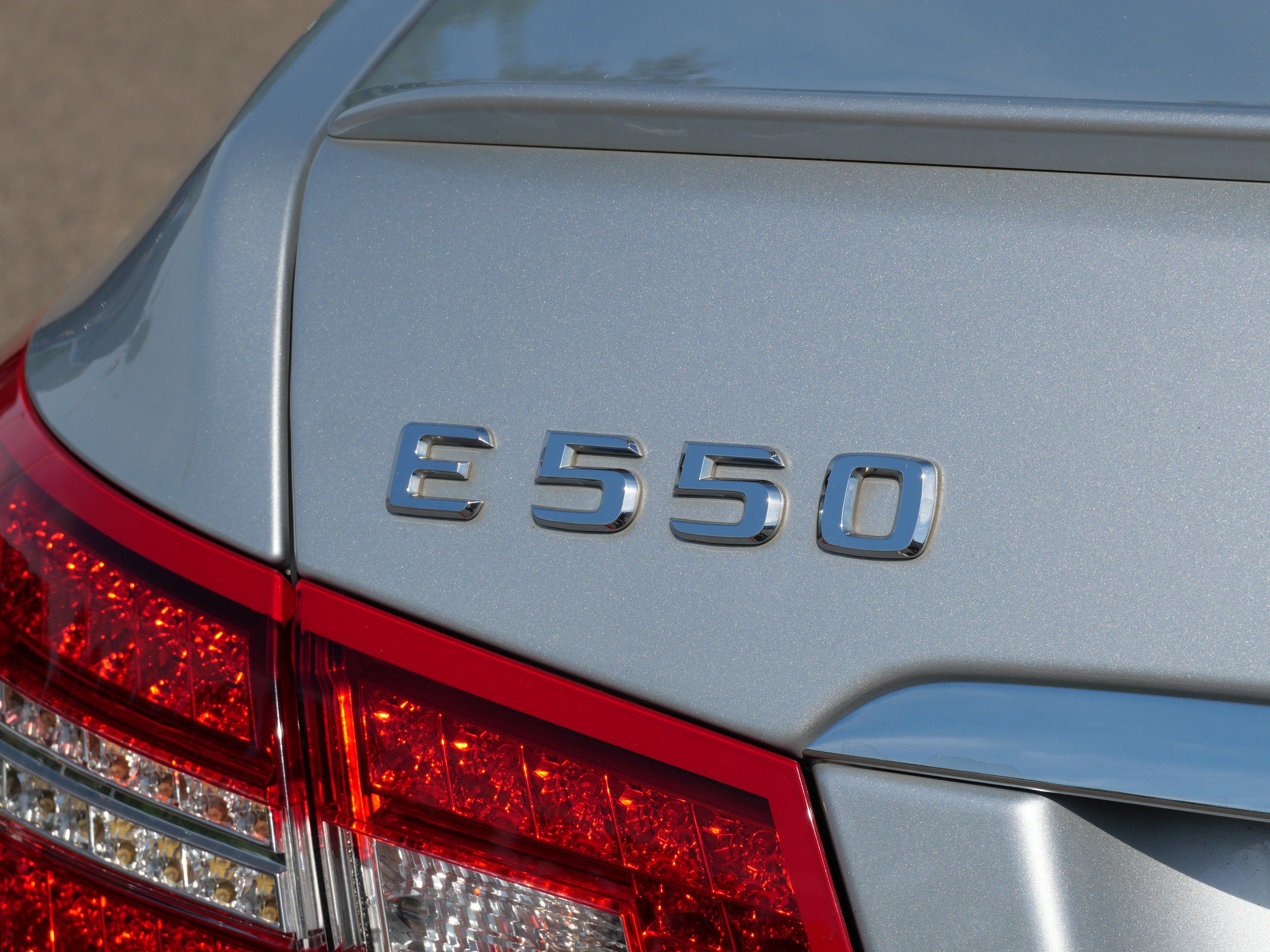 Used 2011 Mercedes-Benz E 550 Coupe image 10
