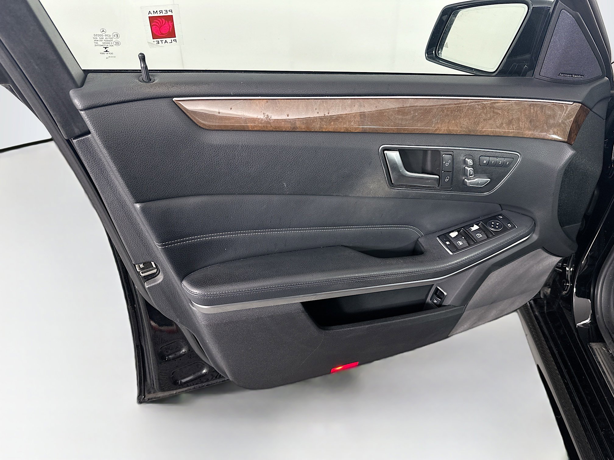 Used 2014 Mercedes-Benz E 350 Sedan image 27