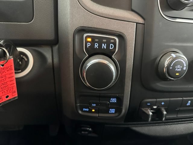 Used 2018 RAM 1500 Express AWD/4WD image 34