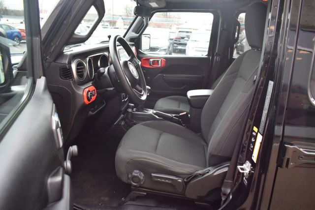 Used 2021 Jeep Gladiator Sport w/ Trailer Tow Package image 15