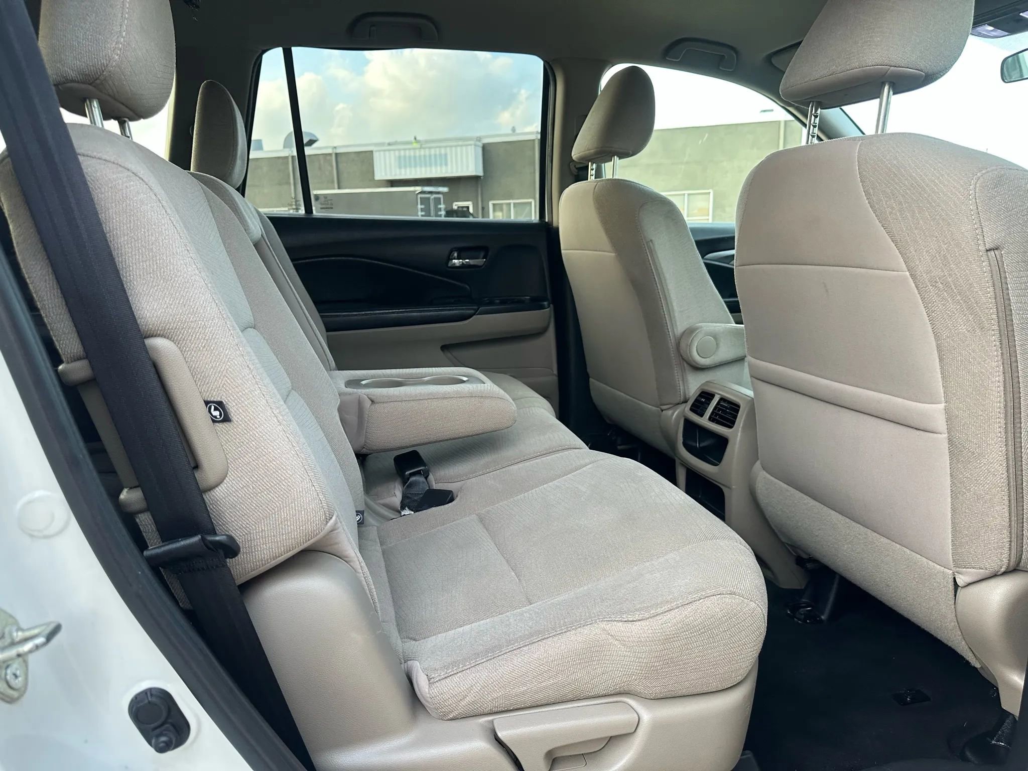 Used 2016 Honda Pilot LX image 24