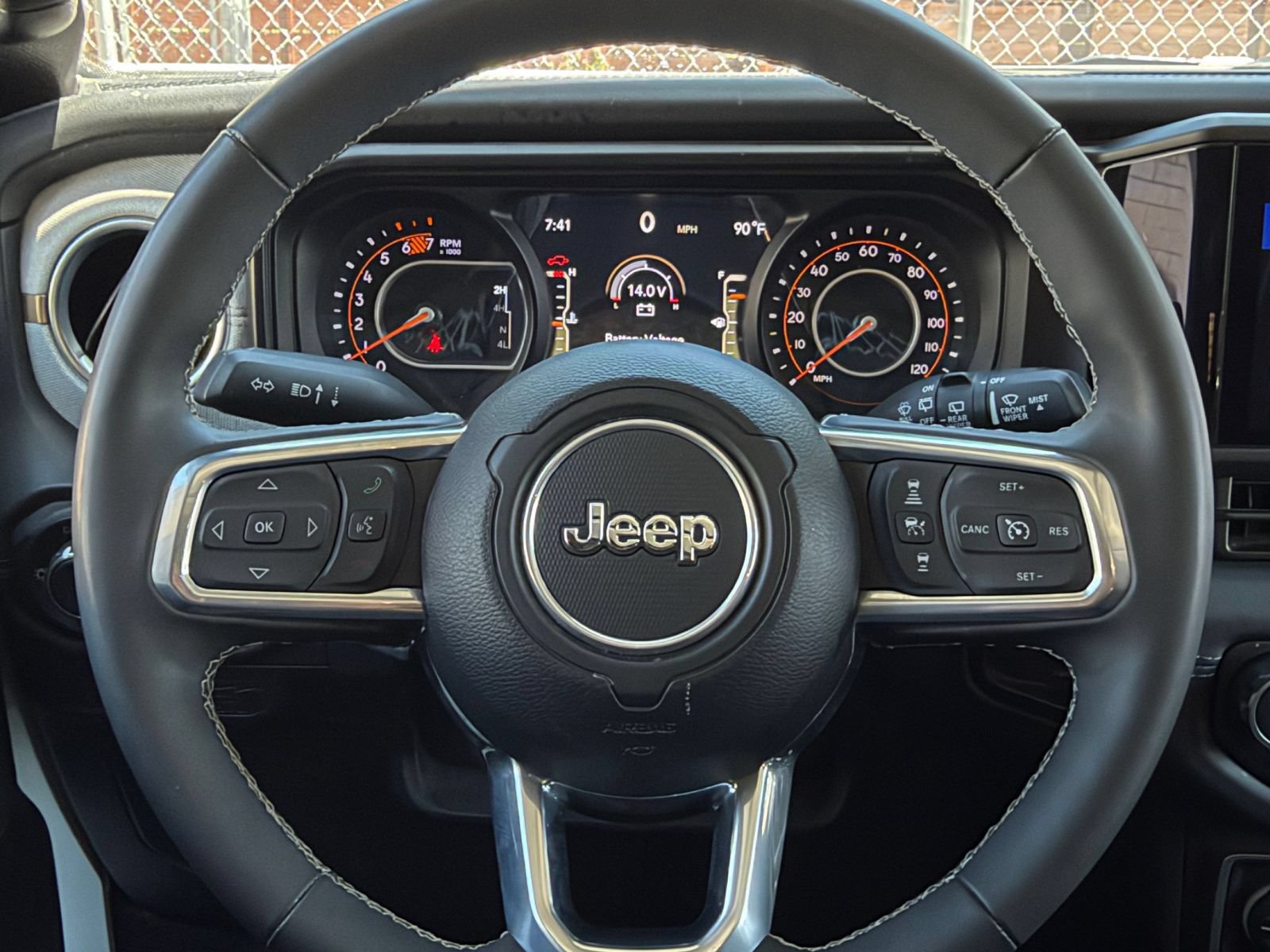 Used 2025 Jeep Wrangler Unlimited Sahara AWD/4WD image 28