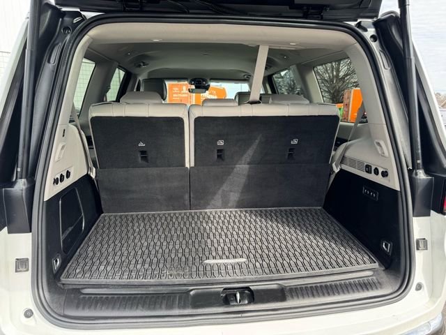 Used 2024 Jeep Wagoneer Series II w/ Flexible Seating Group image 16