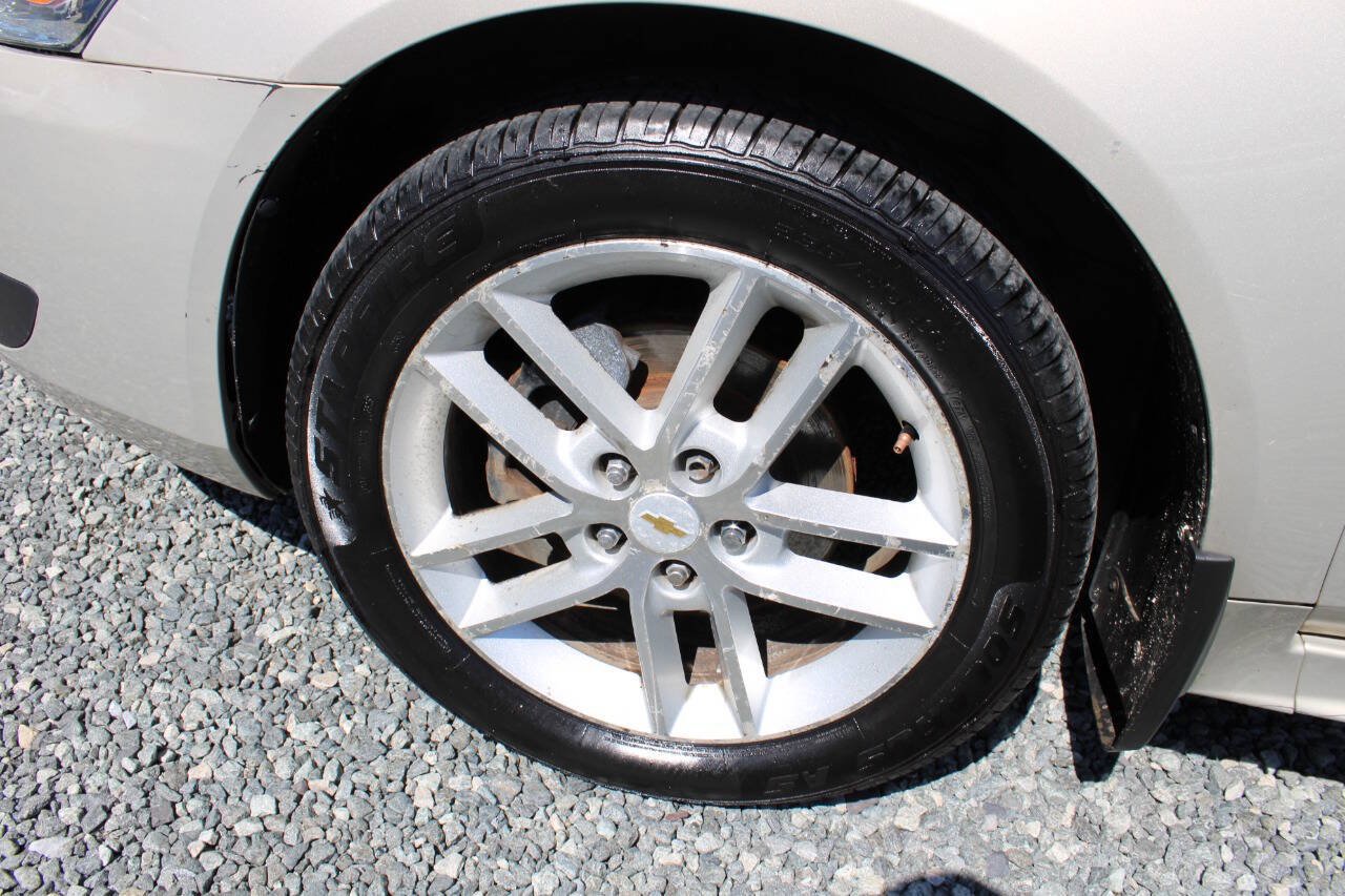 Used 2012 Chevrolet Impala LTZ FWD image 24