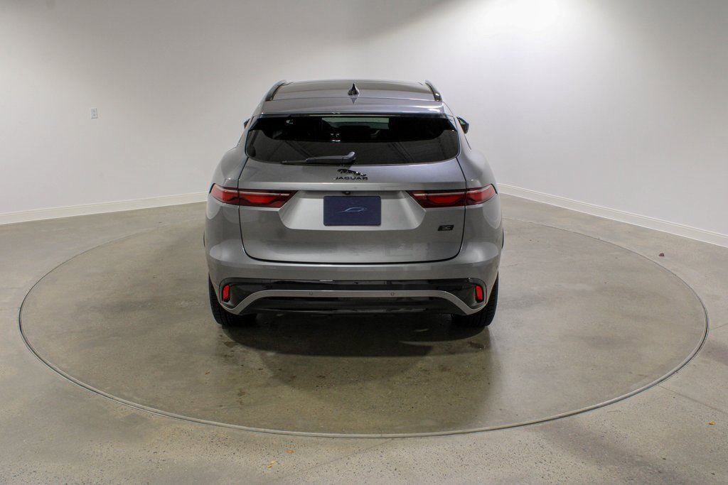 New 2026 Jaguar F-PACE R-Dynamic S image 4