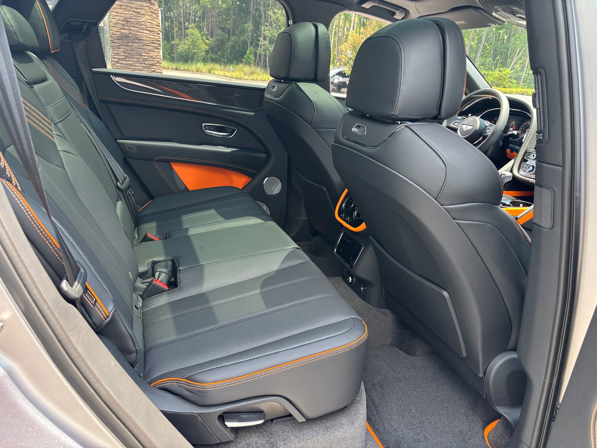 New 2025 Bentley Bentayga image 28