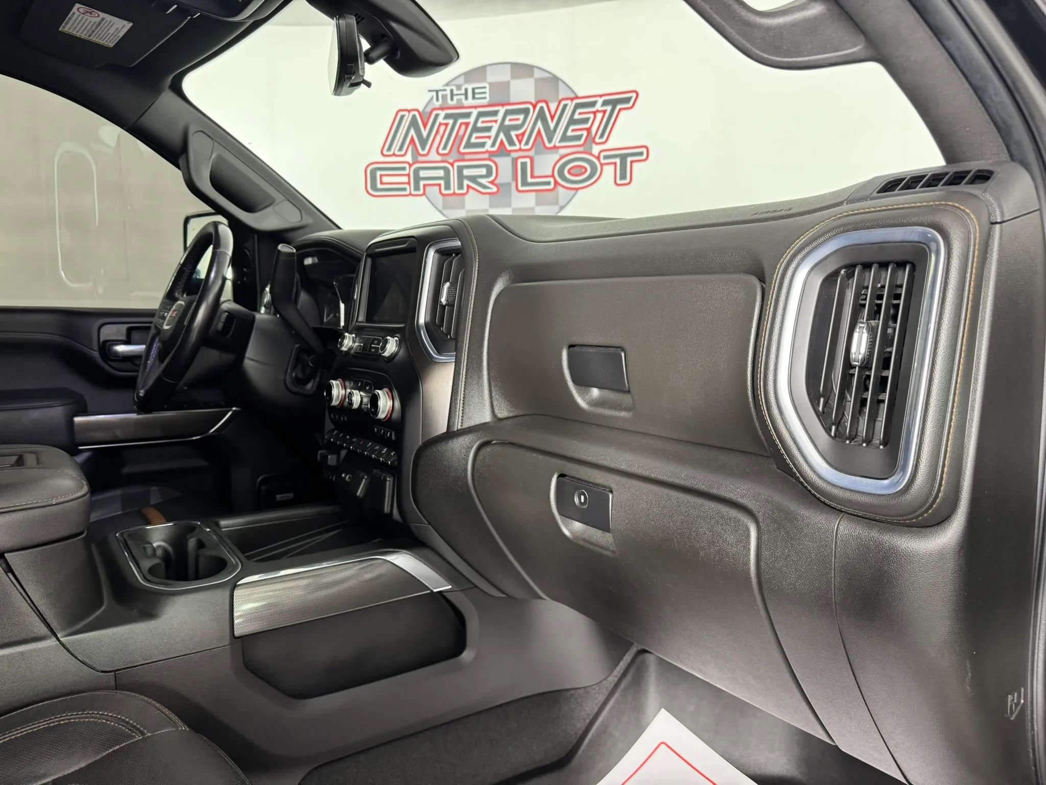 Used 2021 GMC Sierra 2500 AT4 w/ AT4 Premium Plus Package image 12