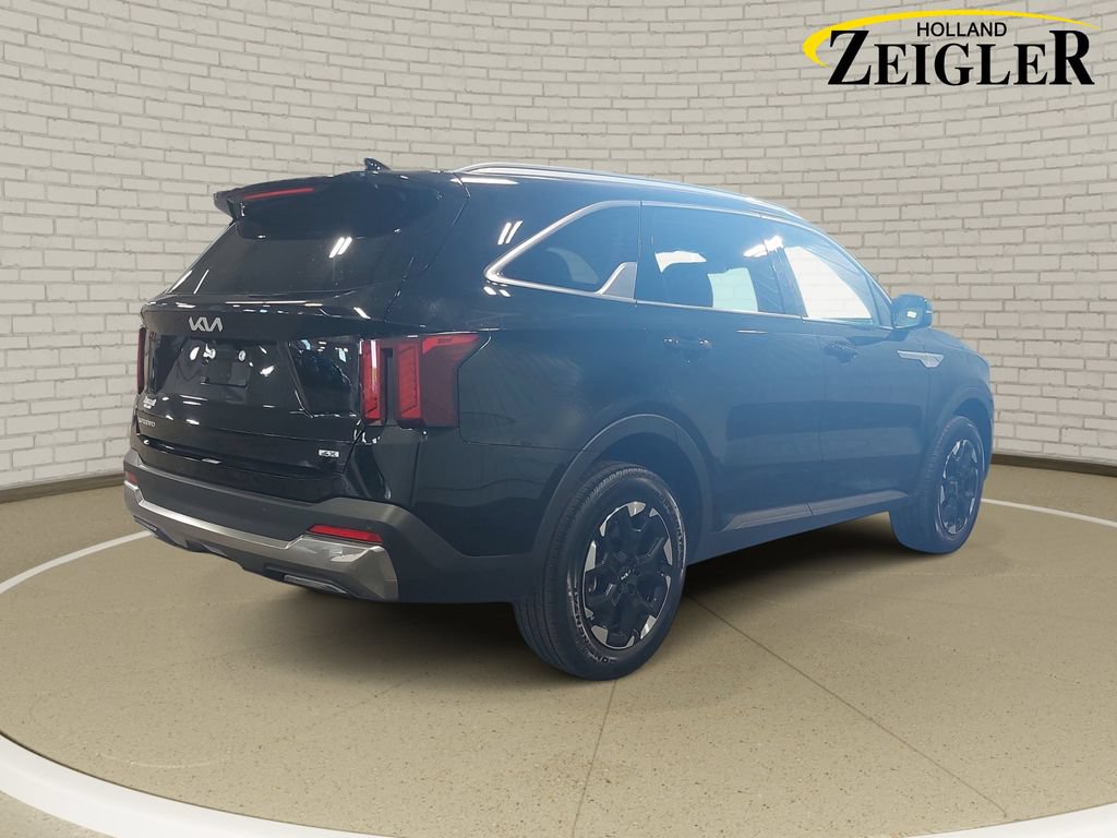 Used 2024 Kia Sorento S AWD/4WD image 5