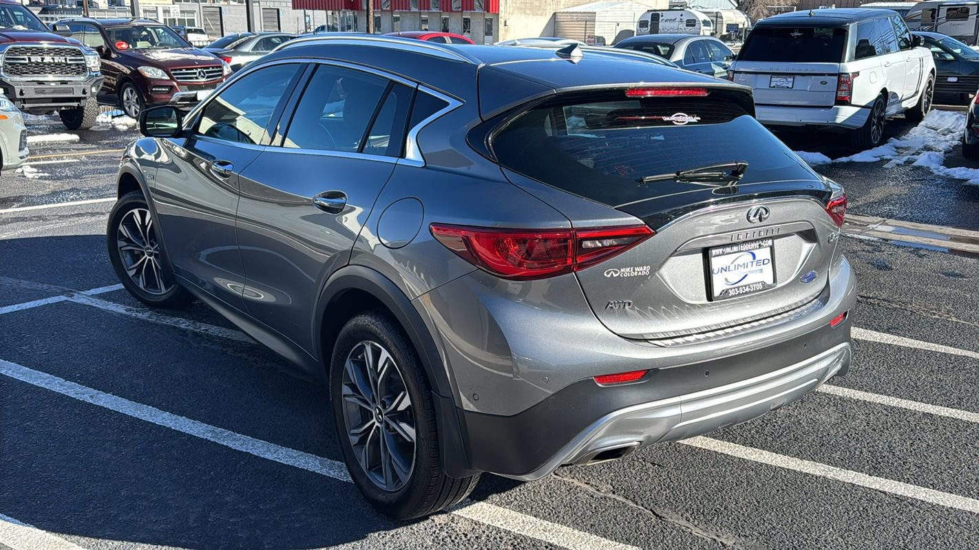 Used 2018 INFINITI QX30 Premium w/ Technology Package image 5