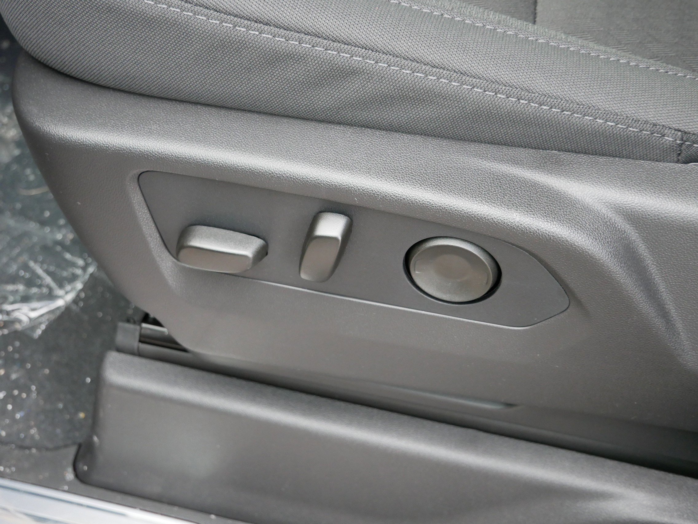 New 2026 GMC Sierra 1500 SLE w/ X31 Off-Road Package image 17